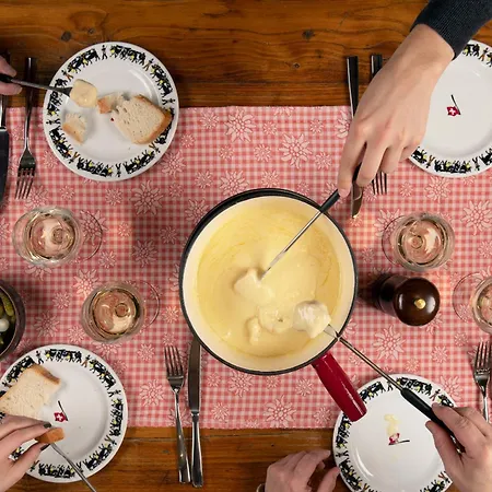 فندق أولمبيك - مونتانا سنتر كرانز مونتانا