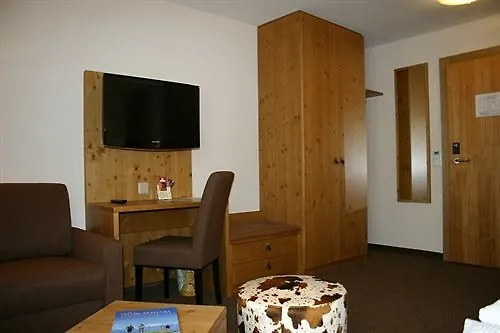 Ξενοδοχείο Olympic - Montana Center 3*